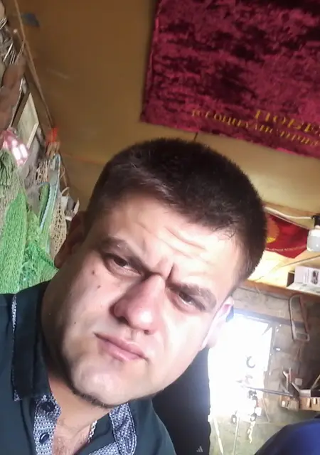 Я Артур, 35 років, знайомлюсь без зобов'язань у Бердянську