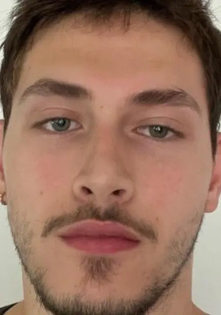 Миша из Амстердама, ищу на сайте открытые отношения