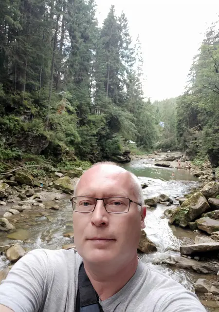 Сергей из Киева, ищу на сайте знакомства без обязательств