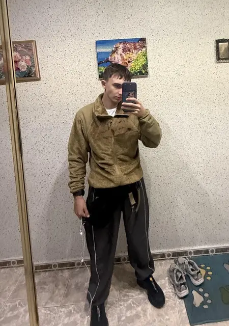 Я Данил, 19, из Харькова, ищу знакомство для общения
