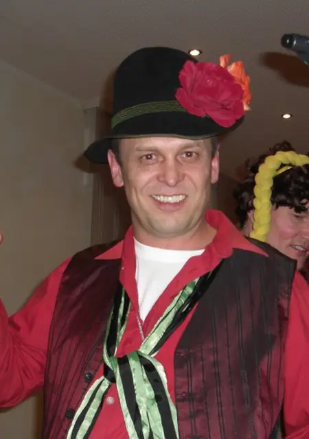 Я Paliz, 59, знакомлюсь для приятного времяпровождения в Берлине