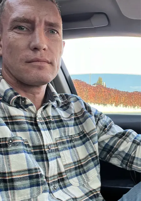 Я Hlgnsk, 39, знакомлюсь на одну ночь в Сумах