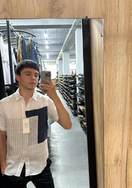 Саид из Берлина, мне 25, познакомлюсь без обязательств