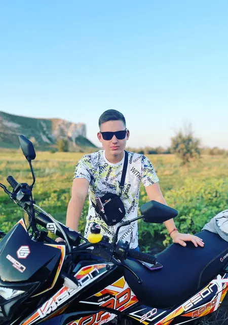 Я Артур, 20 років, знайомлюсь без зобов'язань у Краматорську