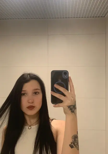 Доминика з Харкова, мені 21 років, познайомлюсь для дружби