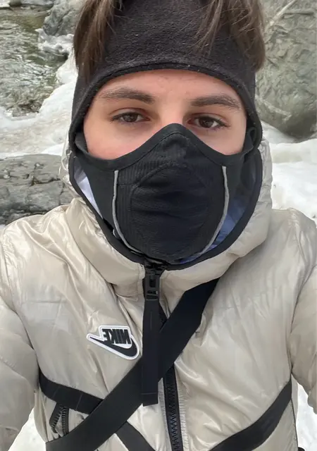 Артур из Дубая, мне 18, познакомлюсь для общения