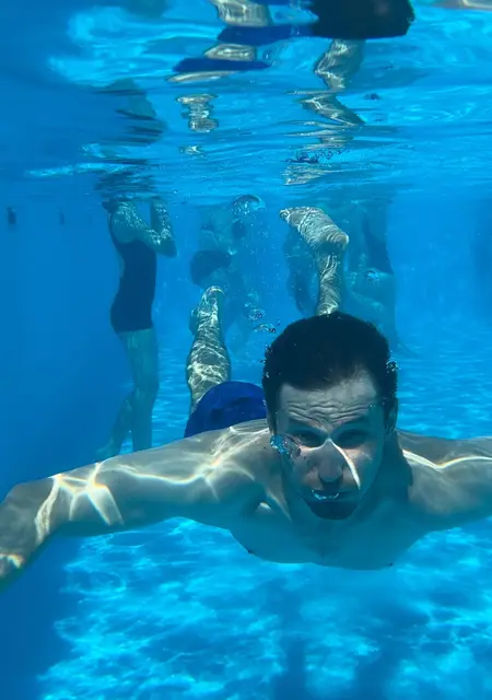 Я Олег, 29, знакомлюсь на одну ночь в Берлине