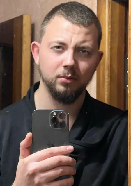 Volodymyr из Киева, мне 22, познакомлюсь на одну ночь