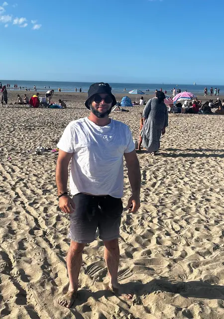 Я Эдгар, 37, из Лилля, ищу знакомства без обязательств