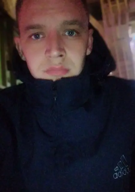 Алексей из Ясиноватой, мне 29, познакомлюсь на одну ночь