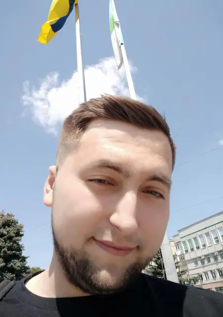 Serhii з Рівного, мені 26 років, познайомлюсь для дружби