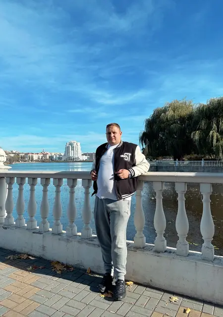 Я Андрій, 32 років з Хмельницького, шукаю знайомство для постійних стосунків