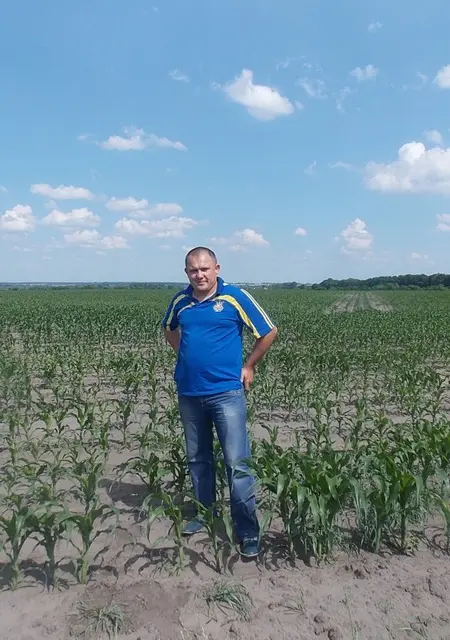 Сергей из Охтирка, ищу на сайте дружбу