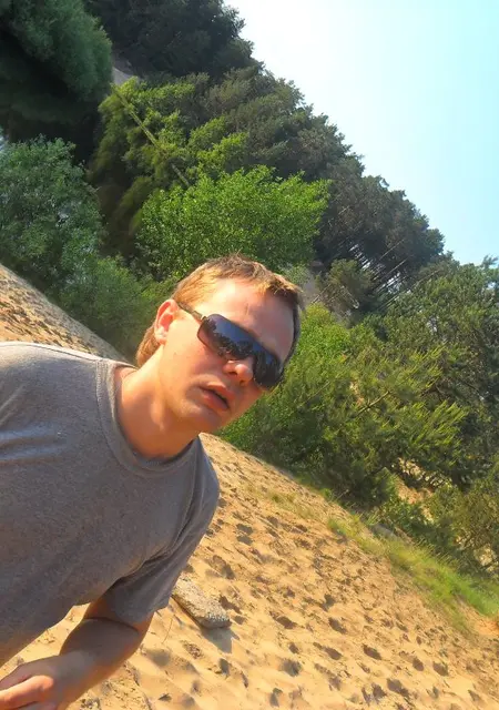 Я Алексей, 38, из Борисова, ищу знакомства без обязательств