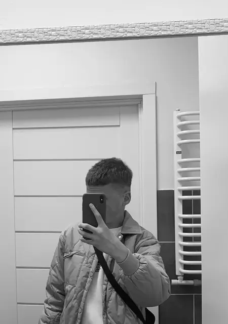 Іван з Богородчани, мені 20 років, познайомлюсь на одну ніч