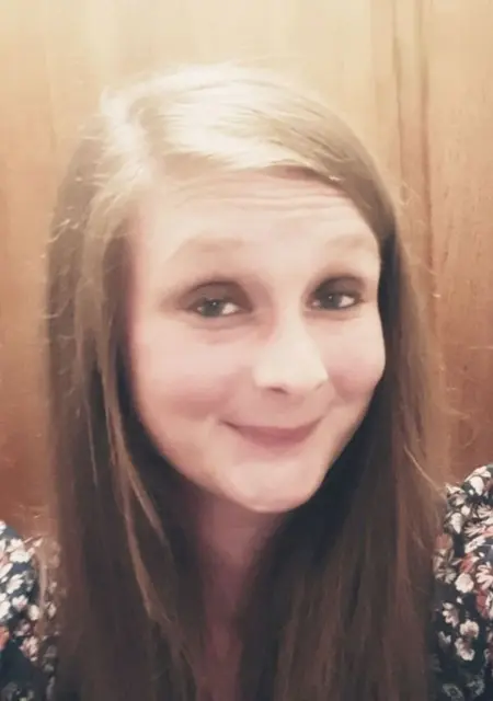 Julie из Парижа, мне 29, познакомлюсь