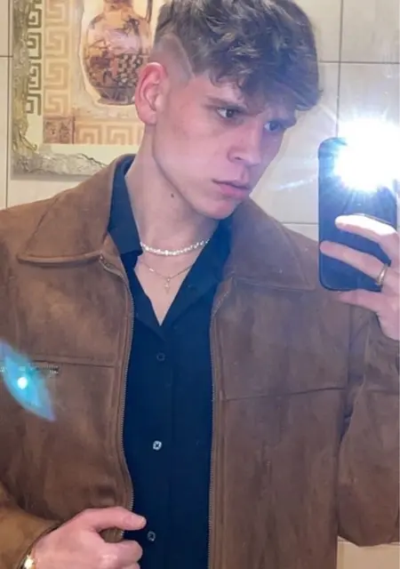 Tomek из Быта, мне 26, познакомлюсь на одну ночь