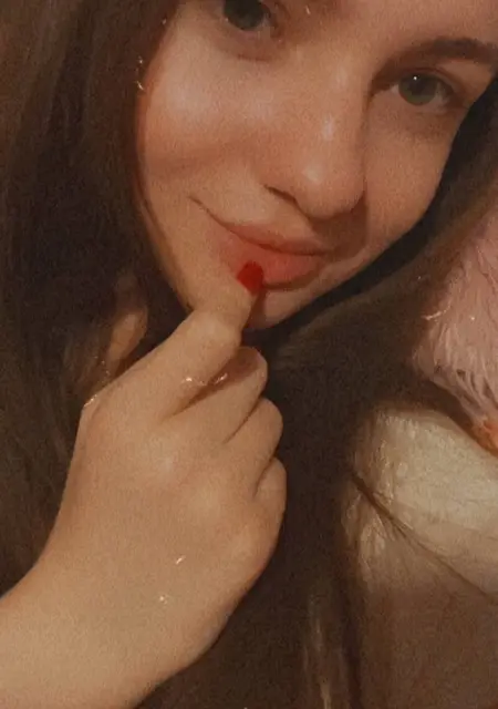 Yana з Києва, мені 18 років, познайомлюсь для постійних стосунків