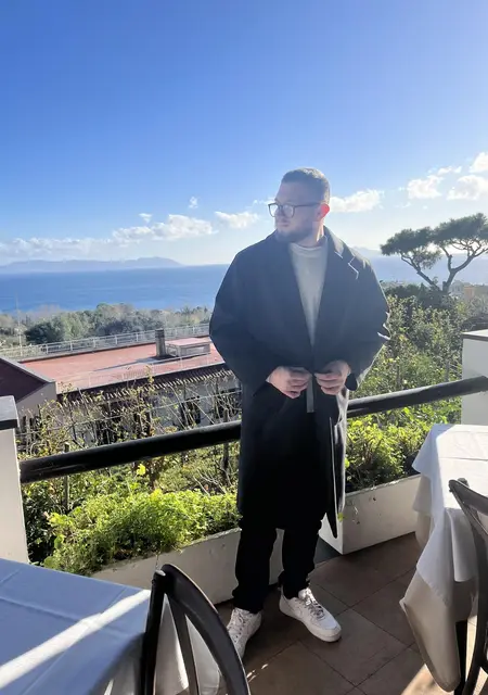 Nicola из Неаполя, мне 22, познакомлюсь для дружбы