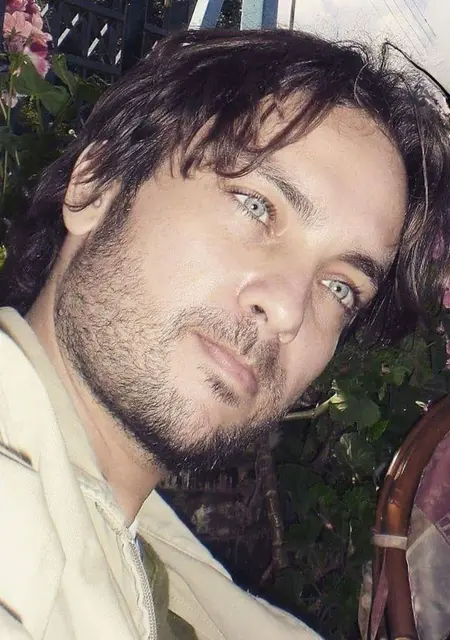 Vasilis из Афин, мне 45, познакомлюсь