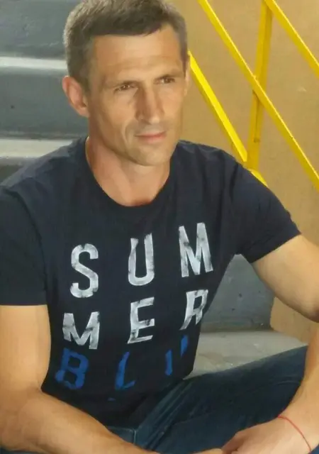 Я Володимир, 49 років з Чернігова, шукаю знайомства на одну ніч