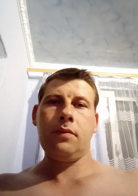 Міша з Коломия, шукаю на сайті знайомства на одну ніч