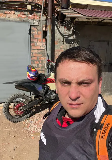 Я Игорь Олегович, 32, знакомлюсь для постоянных отношений в Мадриде