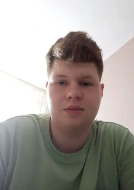 Jakub из Варшавы, мне 18, познакомлюсь