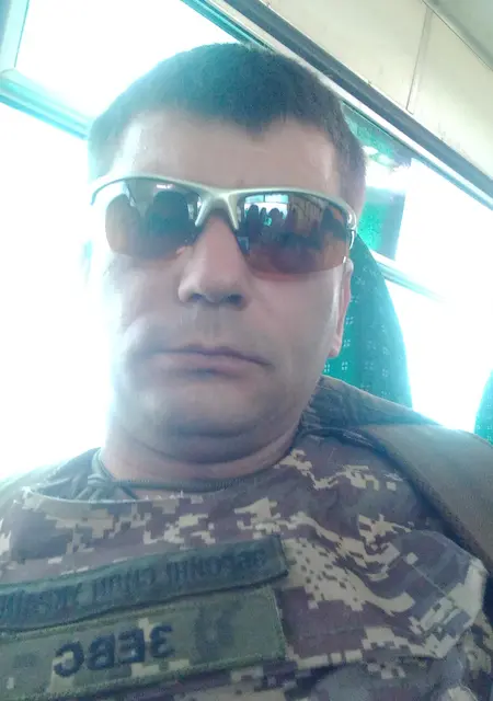 Я Ігорь, 37, из Чугуева, ищу знакомства на одну ночь