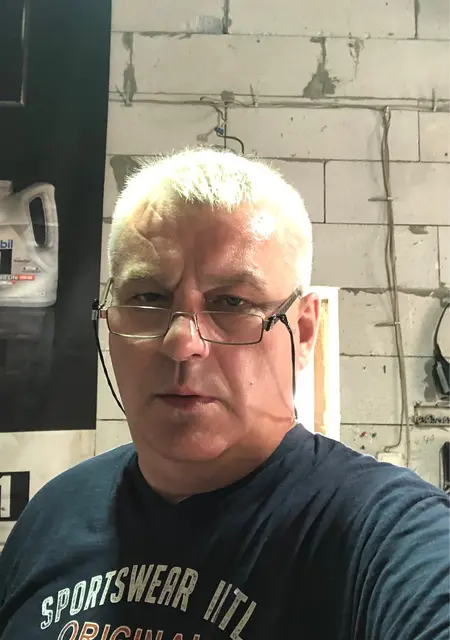 Роман из Киева, ищу на сайте постоянные отношения