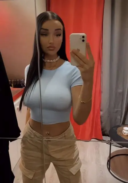 Ikram из Парижа, ищу на сайте знакомства без обязательств