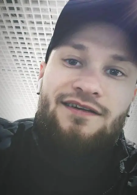 Я Славік, 35 років, знайомлюсь без зобов'язань у Павлограде