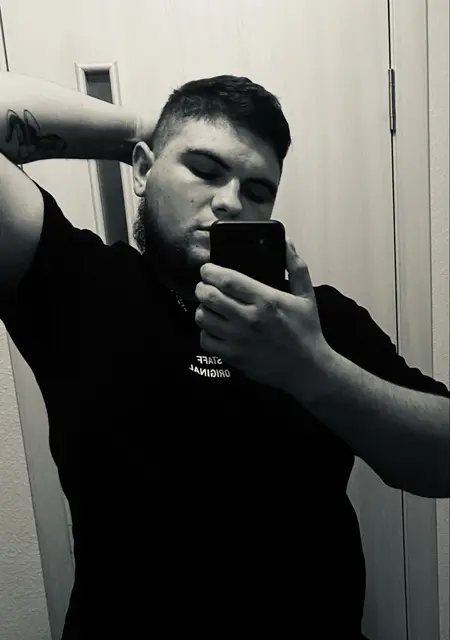 Я Дмитрий, 24, знакомлюсь без обязательств в Чугуеве