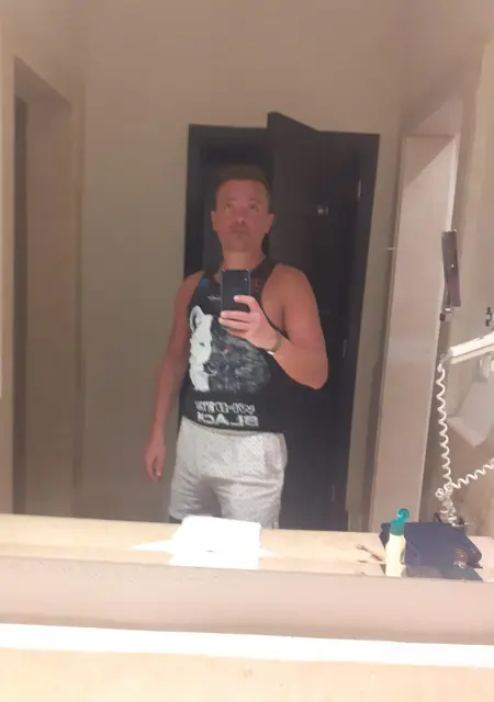 Саша з Золотоноши, мені 39 років, познайомлюсь на одну ніч