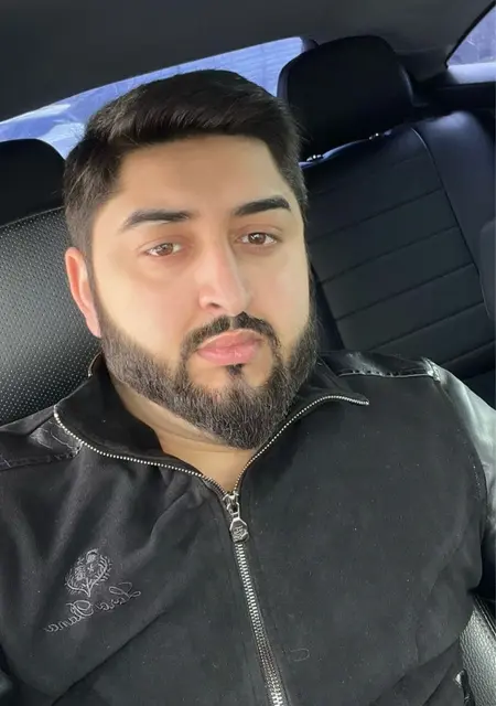 Artur из Донецка, мне 28, познакомлюсь на одну ночь