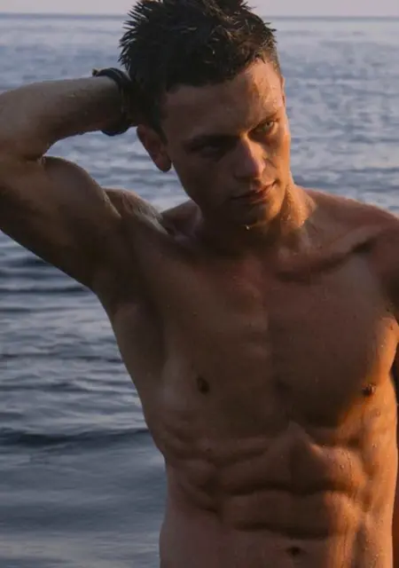 Денис из Макеевки, мне 21, познакомлюсь для дружбы