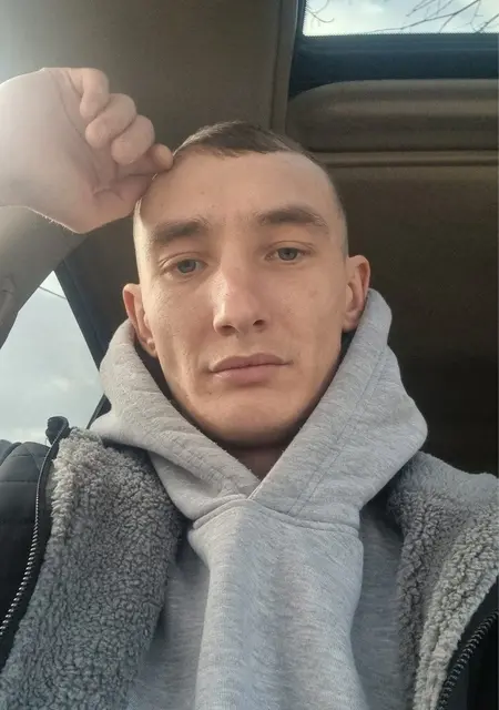 Я Сергей, 28, знакомлюсь для совместных путешествий в Луганске