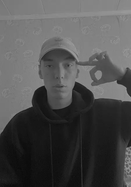 Nikita из Лондона, мне 22, познакомлюсь на одну ночь