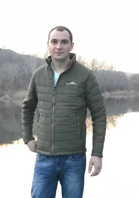 Я Игорь, 35, из Северодонецка, ищу знакомства на одну ночь