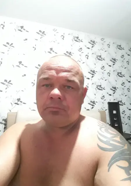 Анатолий из Солигорска, мне 44, познакомлюсь без обязательств