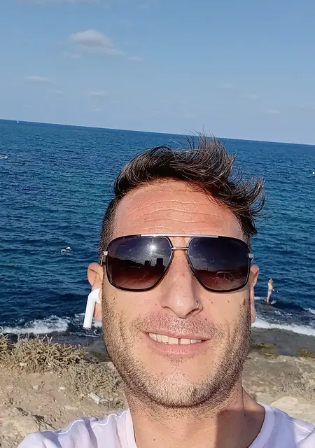 Soy Telameto, 37 años de Torrevieja, busco conocer gente para relación sin ataduras