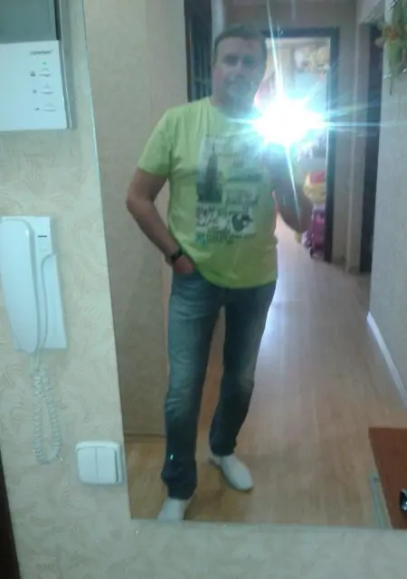 Denis из Горловки, мне 50, познакомлюсь без обязательств