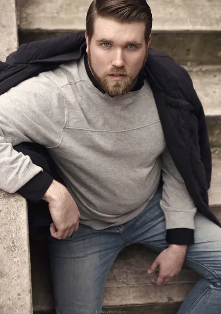 Я Анатолий, 29, знакомлюсь без обязательств в Луганске