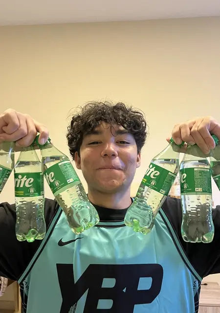 Али из Дубая, мне 19, познакомлюсь без обязательств