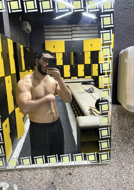 Я Саша, 25, знакомлюсь для постоянных отношений в Ташкенте