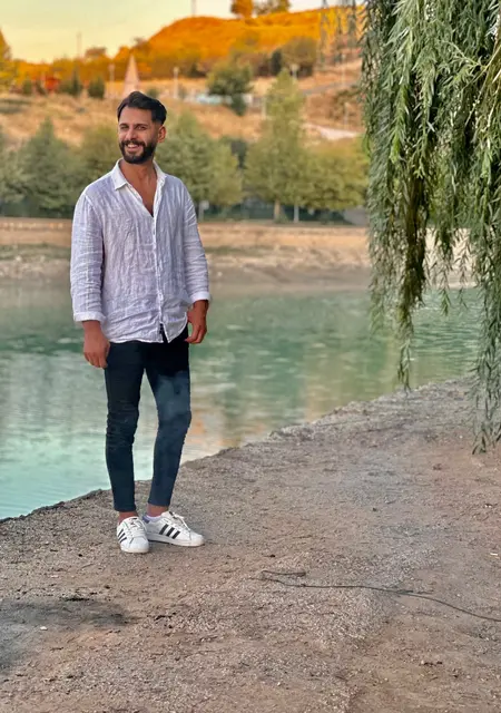 Я Mehmet, 30, из Адана, ищу знакомство для открытые отношения