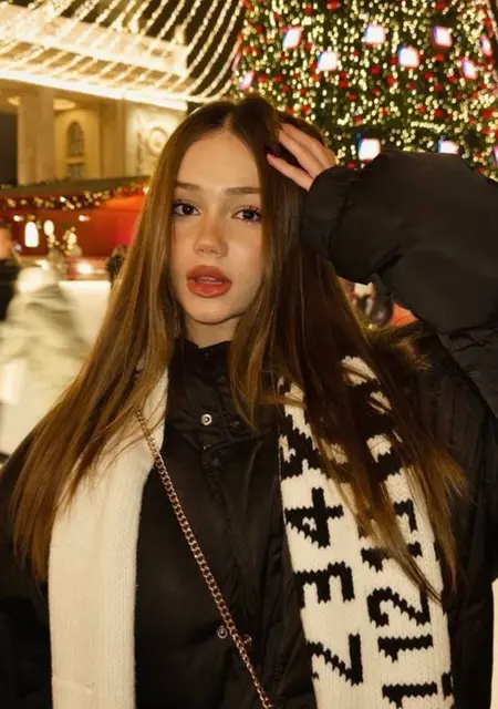 Я Angelina, 19, знакомлюсь без обязательств в Одессе