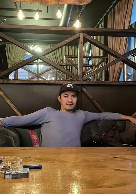 Я Алихан, 35, из Гродно, ищу знакомство для постоянных отношений