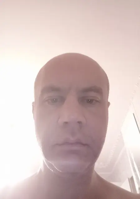 Ander из Гомеля, ищу на сайте знакомства без обязательств