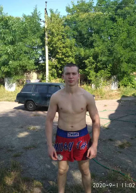 Дима из Белой Церкви, ищу на сайте знакомства на одну ночь